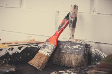 Boyama için kullanılan araçlar.