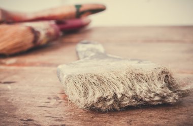 Boyama için kullanılan araçlar.