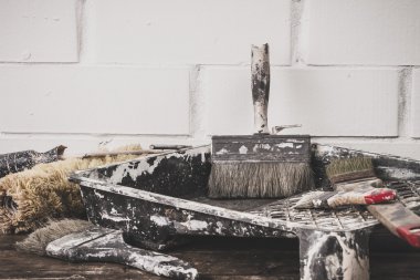 Boyama için kullanılan araçlar.