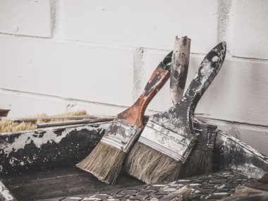 Boyama için kullanılan araçlar.