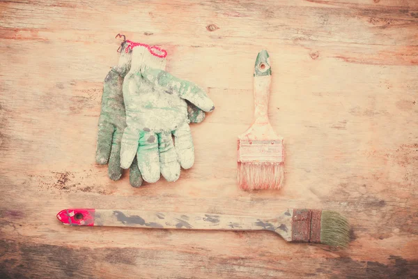 Boyama için kullanılan araçlar.