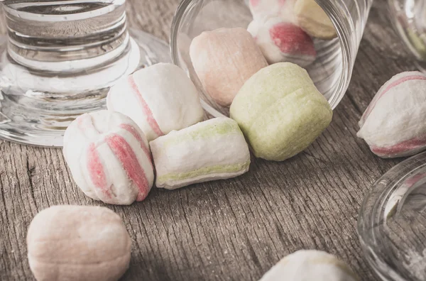 Leckere Süßigkeiten Auf Einem Tisch — Stockfoto