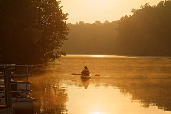 Pêche au lever du soleil — Photo