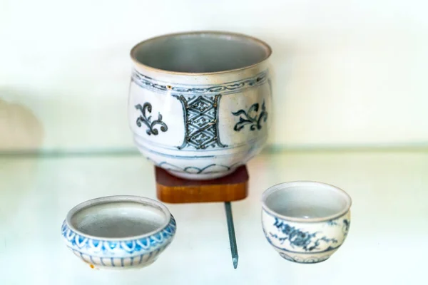Cerâmica Antiga Uma Porcelana Tradicional Vietnã Século Xvi Utensílios Foram — Fotografia de Stock
