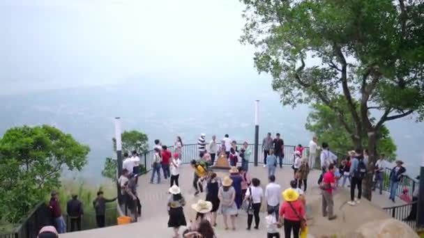 Tay Ninh Vietnã Fevereiro 2020 Turistas Relaxar Por Marco Topo — Vídeo de Stock