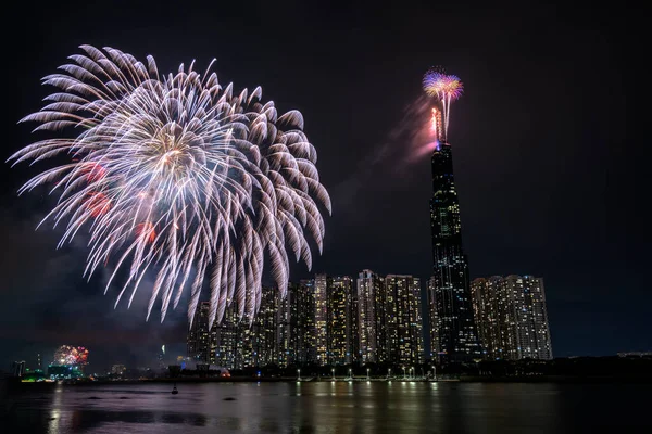 Feux Artifice Heureux Nouvelle Année 2021 Illuminer Ciel Sur Quartier — Photo