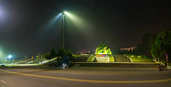 Lat Vietnam April 2Nd 2021 Night View Lam Vien Square — Stock Photo, Image