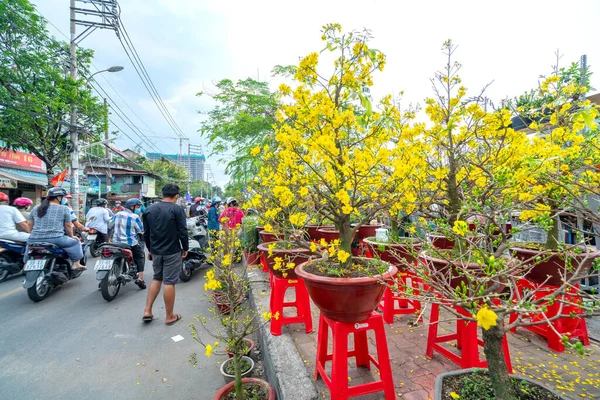 Chi Minh City Βιετνάμ Φεβρουάριος 2021 Bustle Buying Flowers Flower — Φωτογραφία Αρχείου
