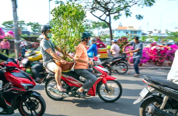 Chi Minh City Vietnam Febbraio 2021 Gente Vietnamita Alla Guida — Foto Stock