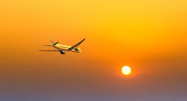 Ho Chi Minh City, Vietnam - 20 Mayıs 2021 Çin Güney Havayolları 'nın 777 sefer sayılı kargo uçağı Tan Son Nhat Uluslararası Havalimanı, Ho Chi Minh City, Vietnam