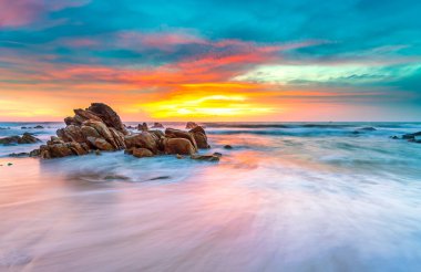 Avustralya 'nın göbeğinde güzel bir gün doğumu..