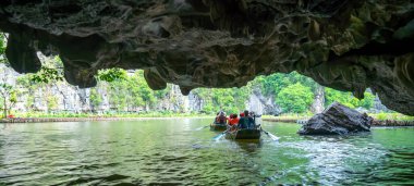 Mağaranın güzel manzarası