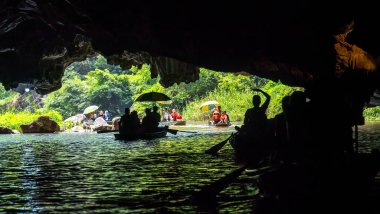 Mağaradaki insanlar.