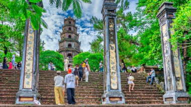 Wat phu kaew, Tayland