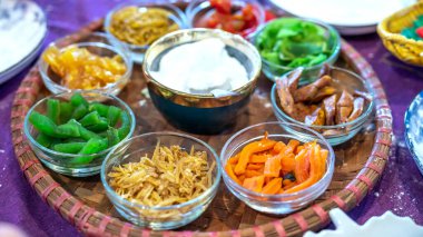 Tayland yemeği, yakın - çeşitli yemekler,