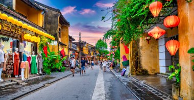 Vietnam, Hanoi şehri, sokak manzarası..