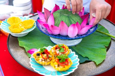 Tayland yemeği, Tayland tatlısı, pilav ve hindistan cevizi..