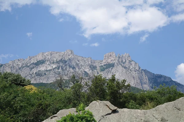 Yarımadası'nın Güney Crimea dağlar, dağlar Ai-Petri manzara. Ukrayna — Stok fotoğraf