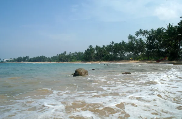 Malerischer tropischer Strand. sri lanka — Stockfoto