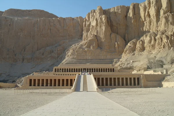 Ο ναός βασίλισσα της Χατσεπσούτ στο Luxor της Αιγύπτου — Φωτογραφία Αρχείου