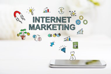 Internet pazarlama kavramı ile smartphone