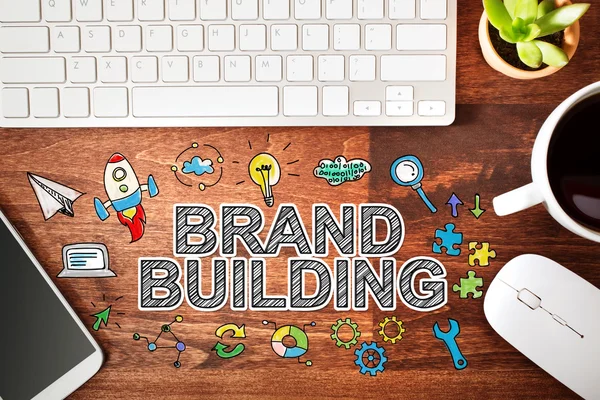 Brand Building concept met werkstation — Stockfoto