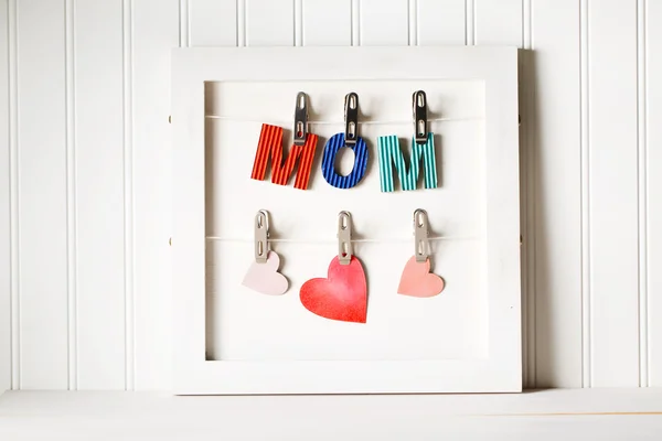 Colorful paper Mom letters — Stock Photo, Image