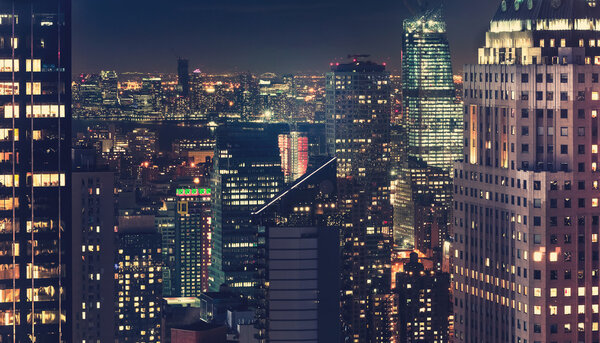 Midtown Manhattan New York skyline at night