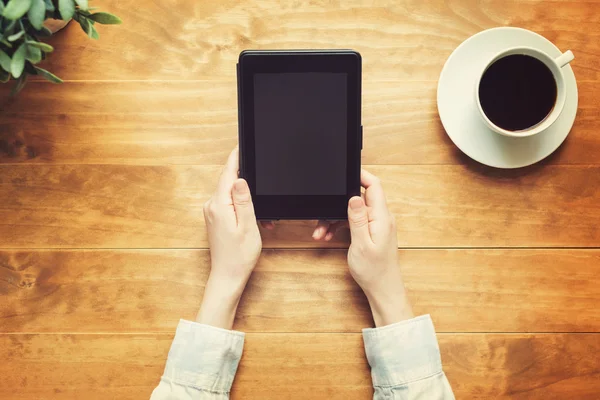 Person reading a book — Stock Photo, Image