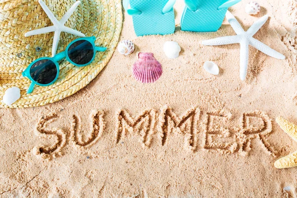 Texto de verão na areia — Fotografia de Stock