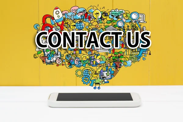 Neem contact op met ons concept met smartphone — Stockfoto