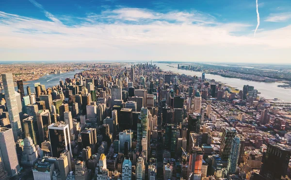 Vista aérea de Manhattan mirando hacia el sur desde Midtown —  Fotos de Stock