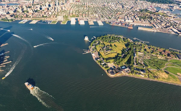 Vista aérea de la Isla Governors con Brooklyn —  Fotos de Stock
