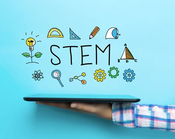 Concepto STEM con una tableta —  Fotos de Stock