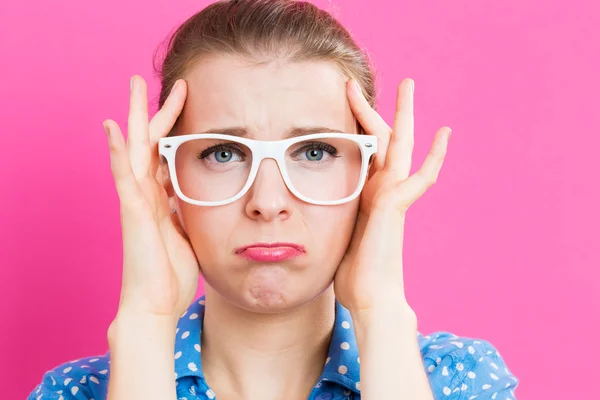 Jonge vrouw gevoel stress — Stockfoto