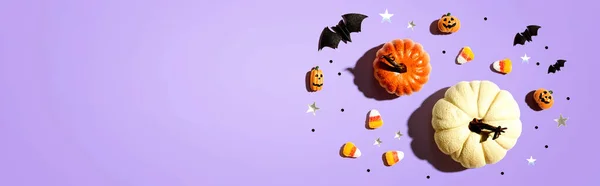 Dynie z dekoracjami Halloween — Zdjęcie stockowe