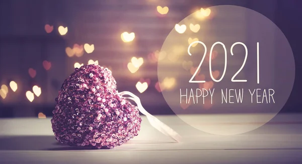 Új Év 2021 üzenet rózsaszín szívvel — Stock Fotó