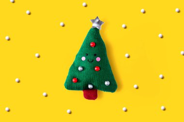 Noel yastık ağacı tepe görünümü