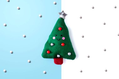 Noel yastık ağacı tepe görünümü