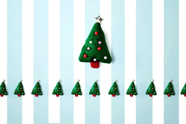 Vánoční polštář stromy nad hlavou pohled — Stock fotografie