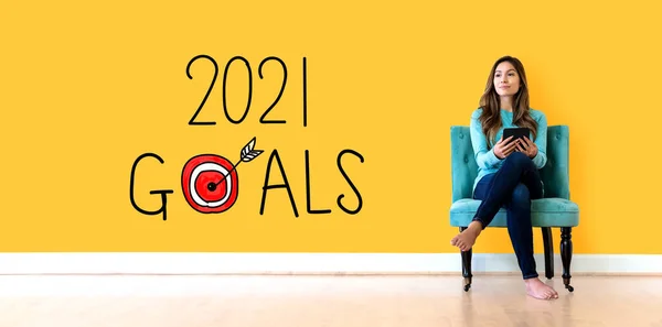 Concepto de metas 2021 con mujer joven —  Fotos de Stock