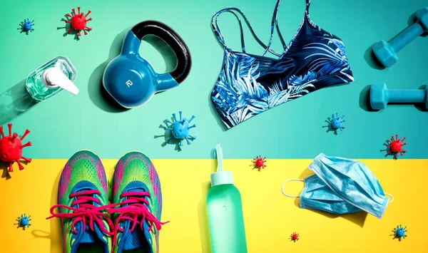 Fitness en coronavirus thema met workout set — Stockfoto