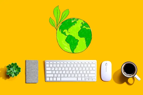 Spara jord koncept med ett datortangentbord — Stockfoto