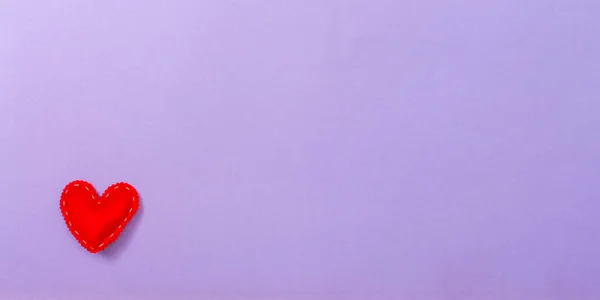 발렌틴 데이 심장 모양의 베개 — 스톡 사진
