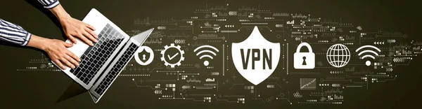 Koncepcja VPN z osobą korzystającą z laptopa — Zdjęcie stockowe