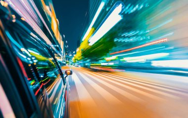 Hareket şehir boyunca bulanık sürüş