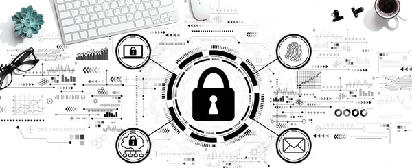 Internetnätverkets säkerhetskoncept med ett datortangentbord — Stockfoto