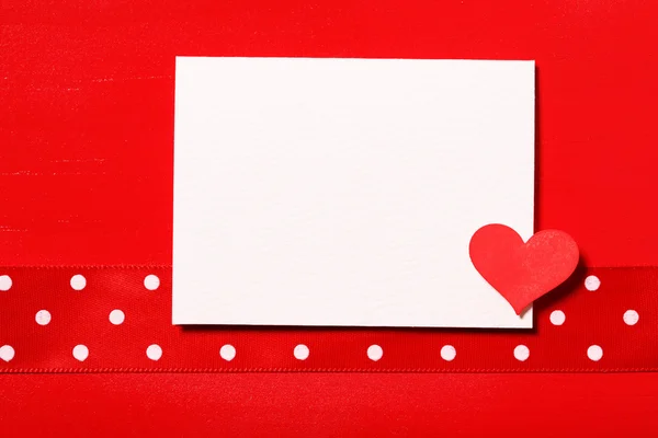 Puste białe karty z serca — Zdjęcie stockowe