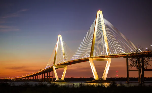 Ponte Arthur Ravenel Jr em Noite — Fotografia de Stock