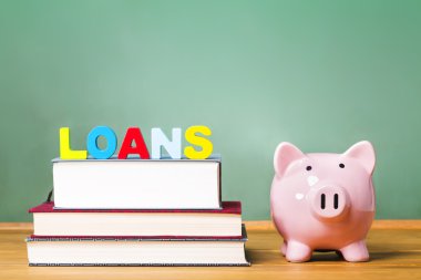 Öğrenci kredi Tema ders kitapları ile
